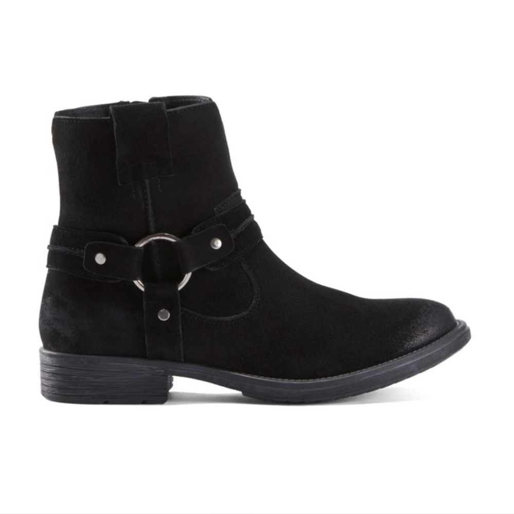 Earth everglade leather boot. Black BNIB size 9